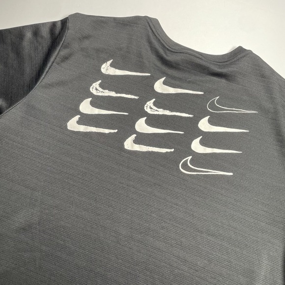 Nike Mens Air Miler Graphic Swoosh Dri-fit Running Shirt Black Reflective - Flaw - Picture 1 of 9